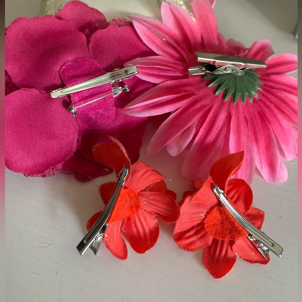 Hair Flower Bundle! 🌸 - Picture 2 of 2